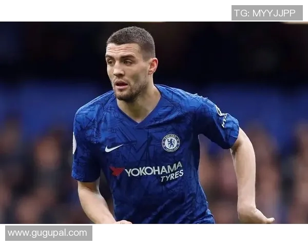 南特足球球星崛起记：从青训到欧洲赛场的拼搏与荣耀